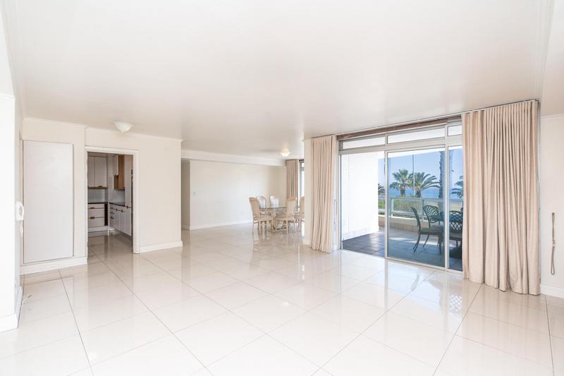 2 Bedroom Property for Sale in Sea Point Western Cape